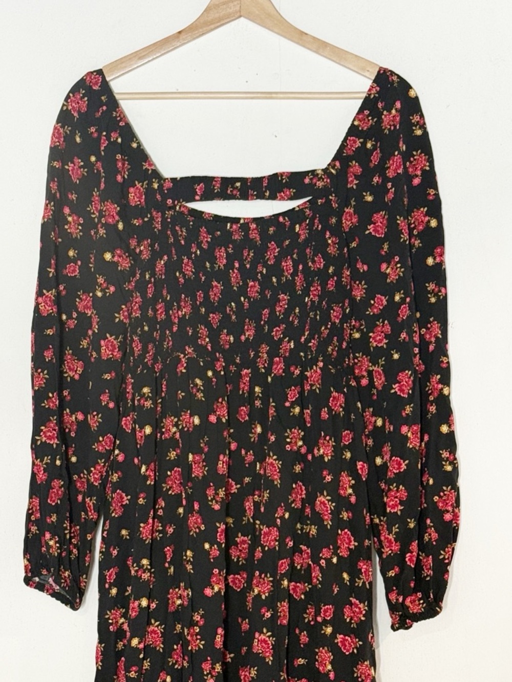 Old Navy Floral Smocked Long Puff Sleeve Square neck Dress Size XL Black Red - Picture 7 of 13